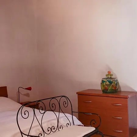 La Corte Sul Daire Ameno